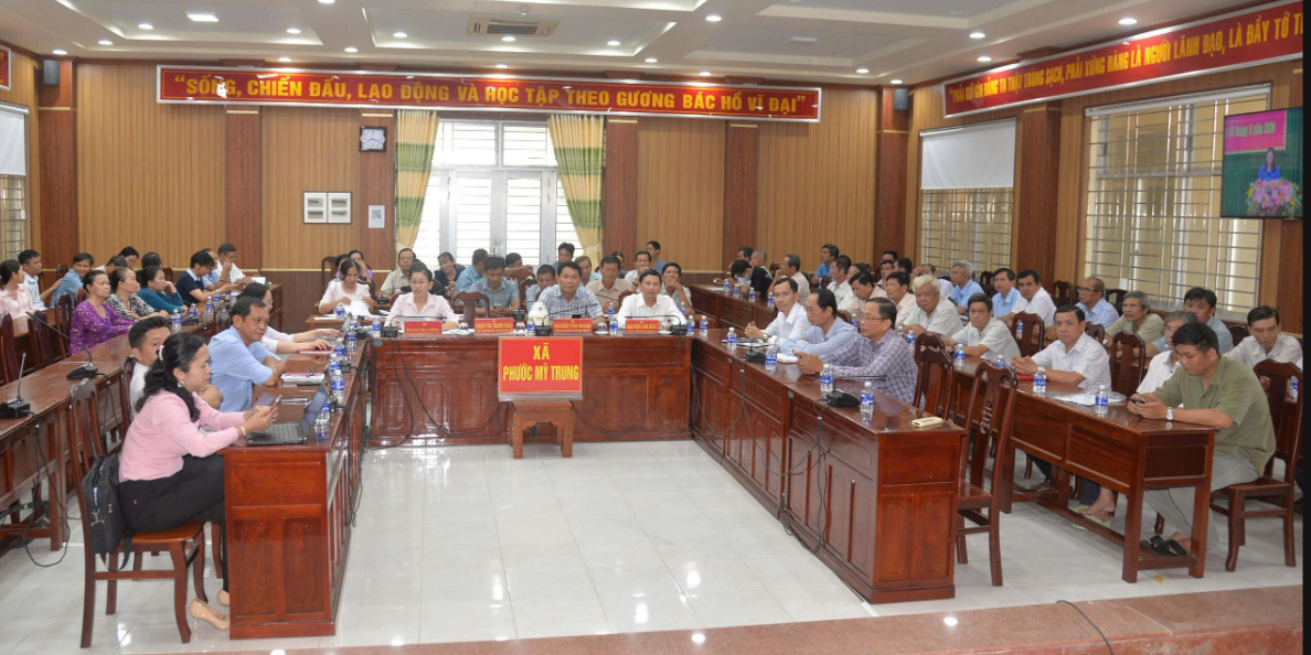 
Đoàn đại biểu Quốc hội tỉnh Vĩnh Long tiếp xúc cử tri sau Kỳ họp thứ nhất, Quốc hội khóa XVI