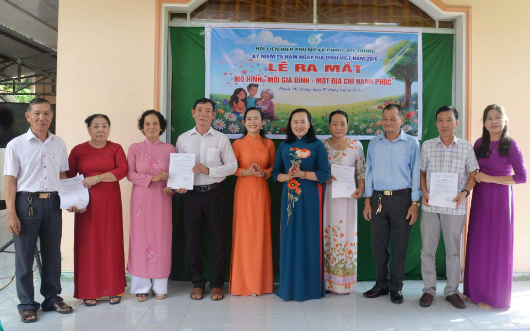 Phụ nữ xã Phước Mỹ Trung ra mắt mô hình “Mỗi gia đình  - Một địa chỉ hạnh phúc” ấp Thủ Sở
