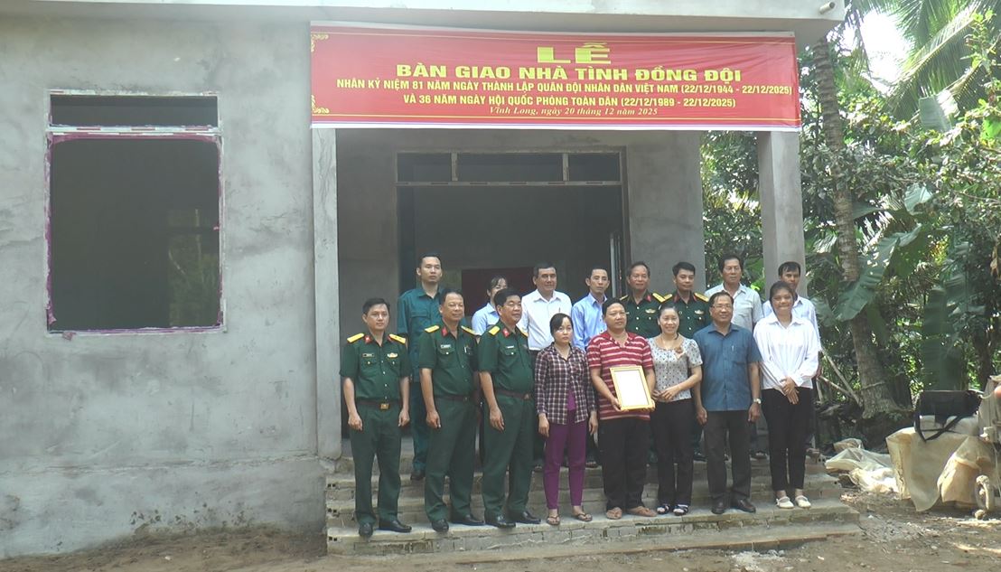 Phước Mỹ Trung trao nhà tình đồng đội cho đồng chí Lê Thanh Đạo