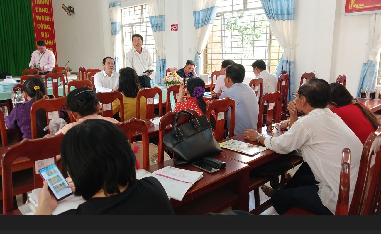 Họp giao ban Ngân hàng chính sách xã hội tại xã Phước Mỹ Trung